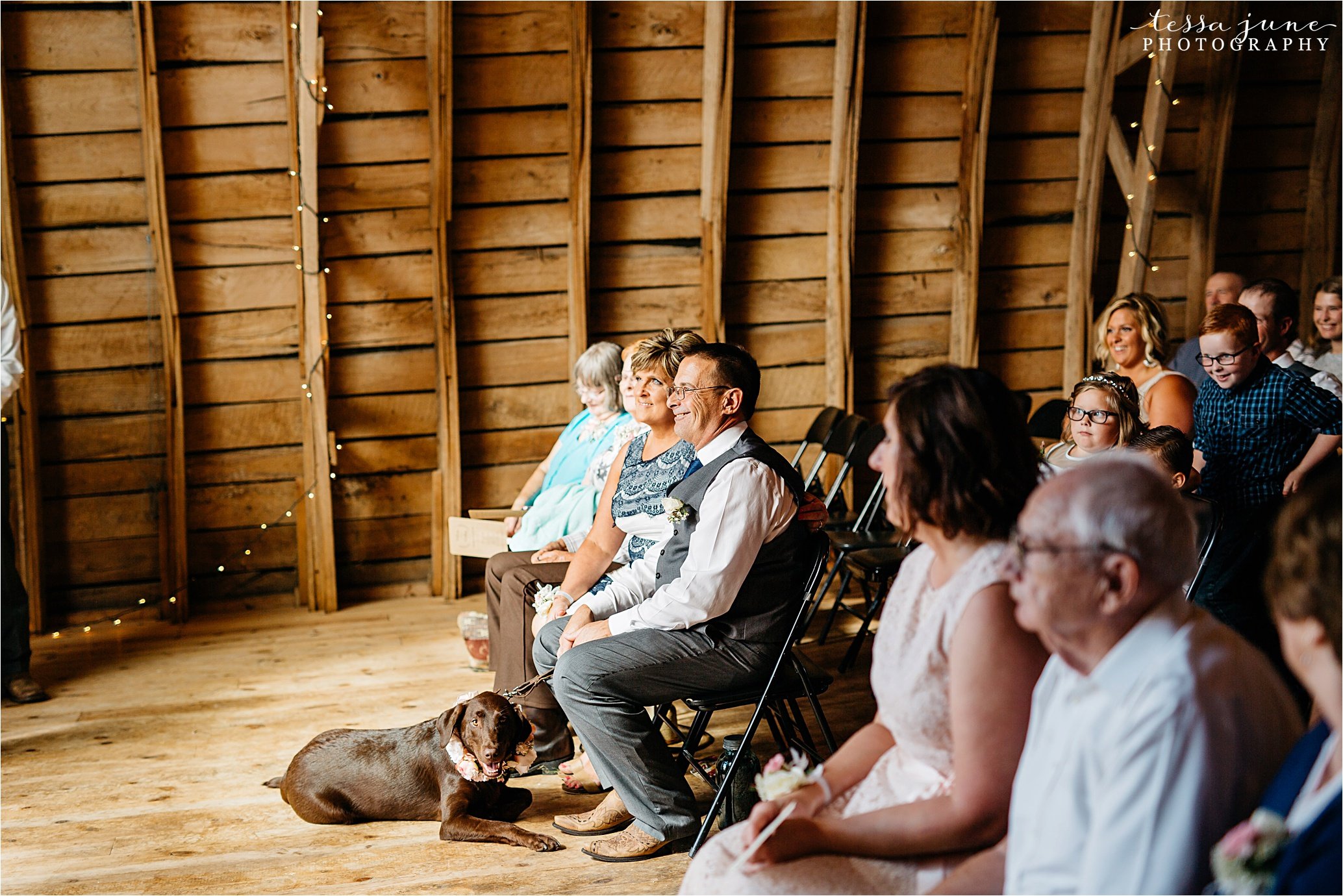 cadillac-ranch-wedding-maple-lake-st-cloud-wedding-photographer_0055.jpg