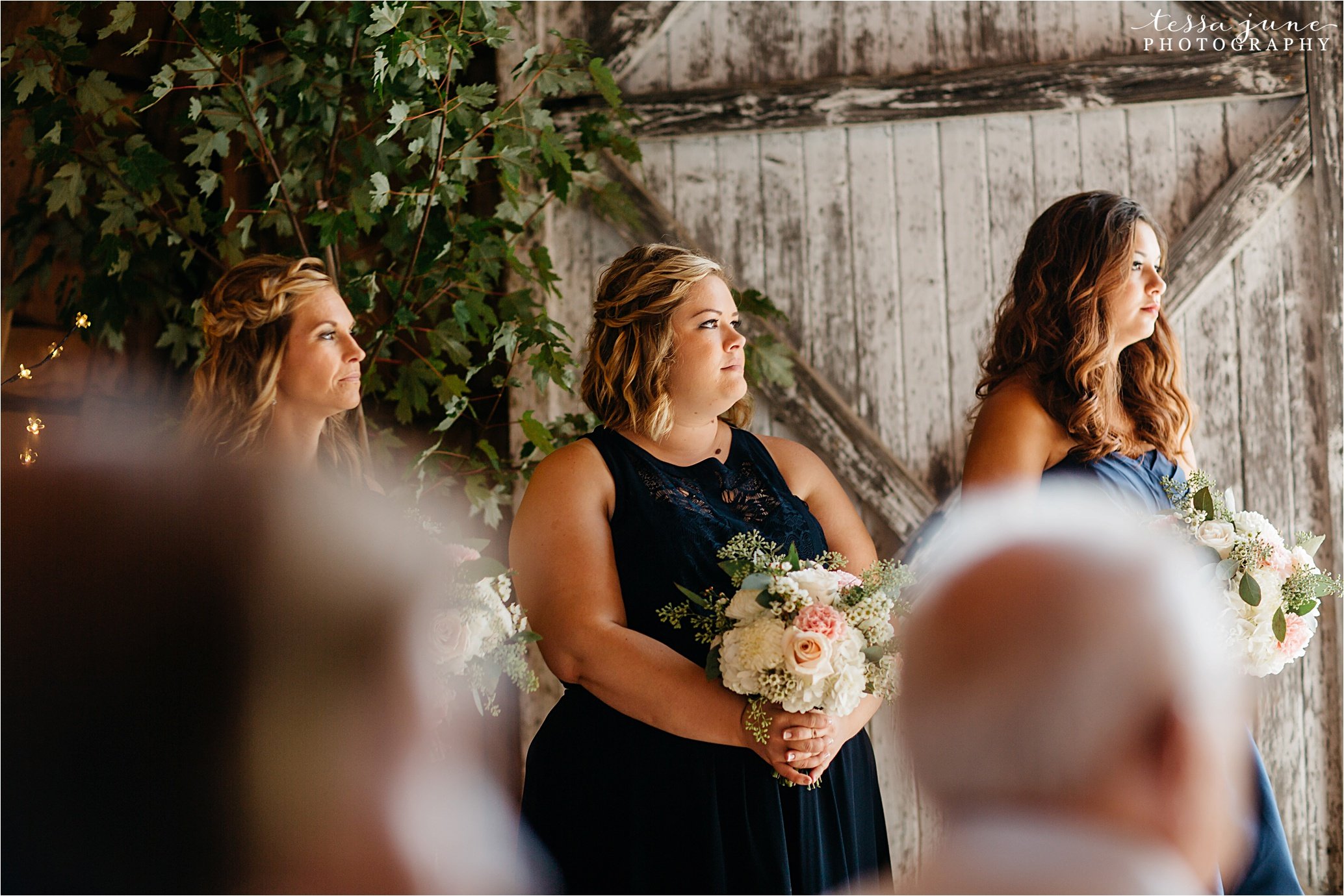 cadillac-ranch-wedding-maple-lake-st-cloud-wedding-photographer_0058.jpg