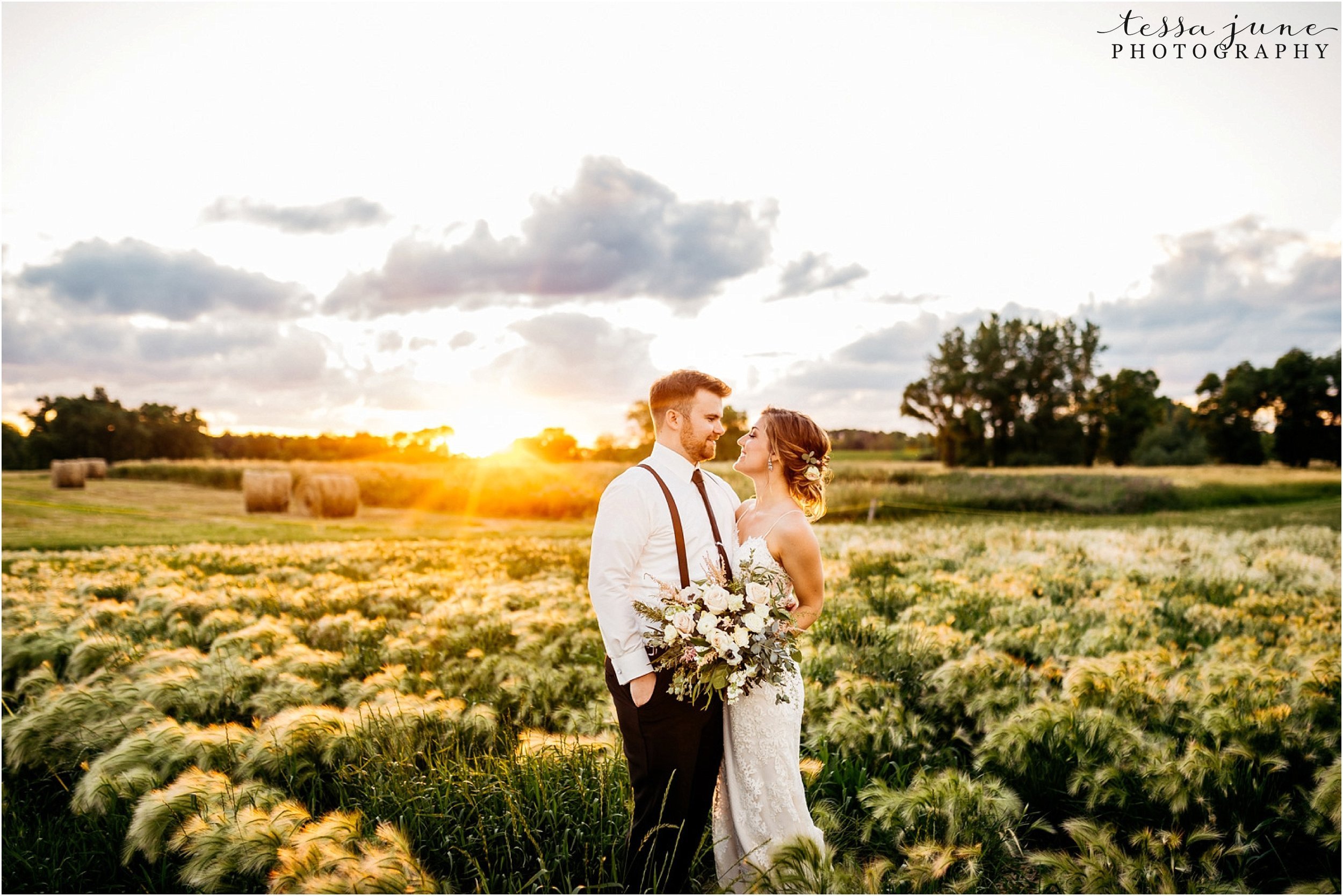 The-Cottage-Farmhouse-Wedding-in-Glencoe-Minnesota-0456.jpg