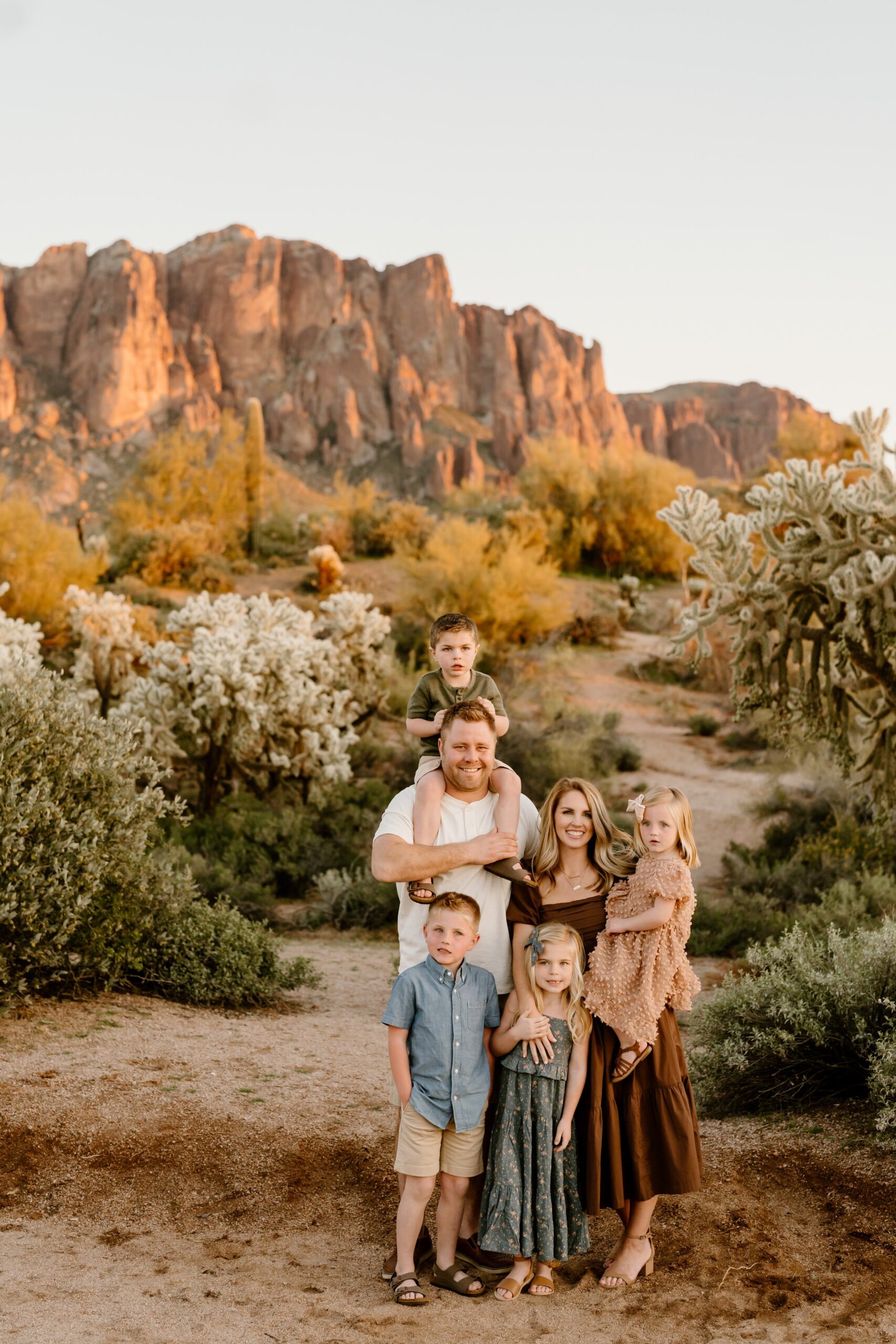 Family Photos at Lost Dutchman State Park