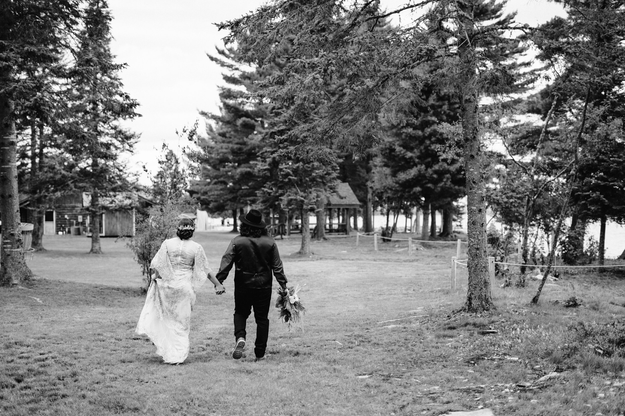 044_Bulthuis-Wedding-783_september_camp_boho_vintage_wedding_michigan.jpg
