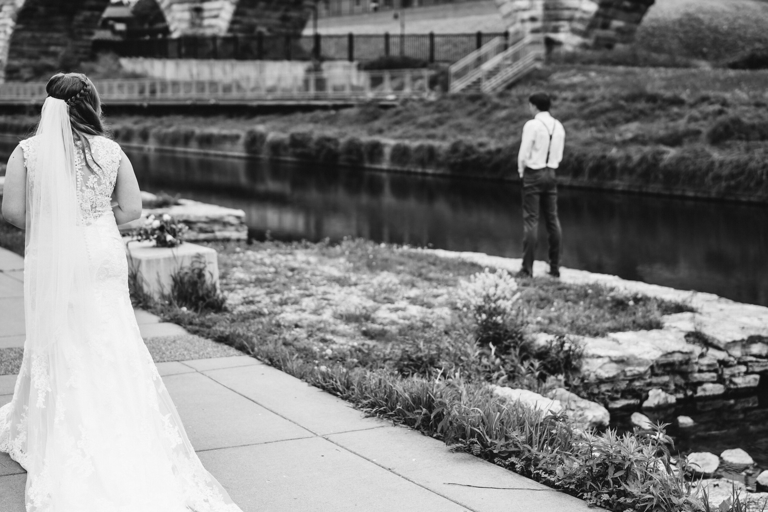 06_Fox-Wedding-19_covid_minneapolis_Summer_wedding_minnesota_intimate.jpg