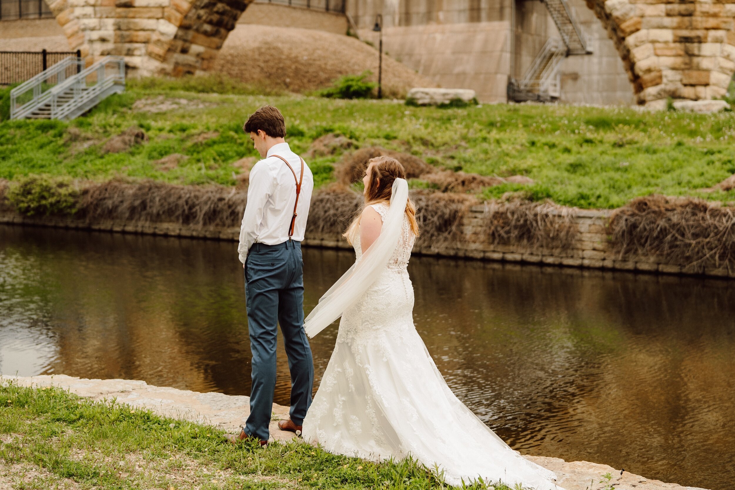 07_Fox-Wedding-22_covid_minneapolis_Summer_wedding_minnesota_intimate.jpg