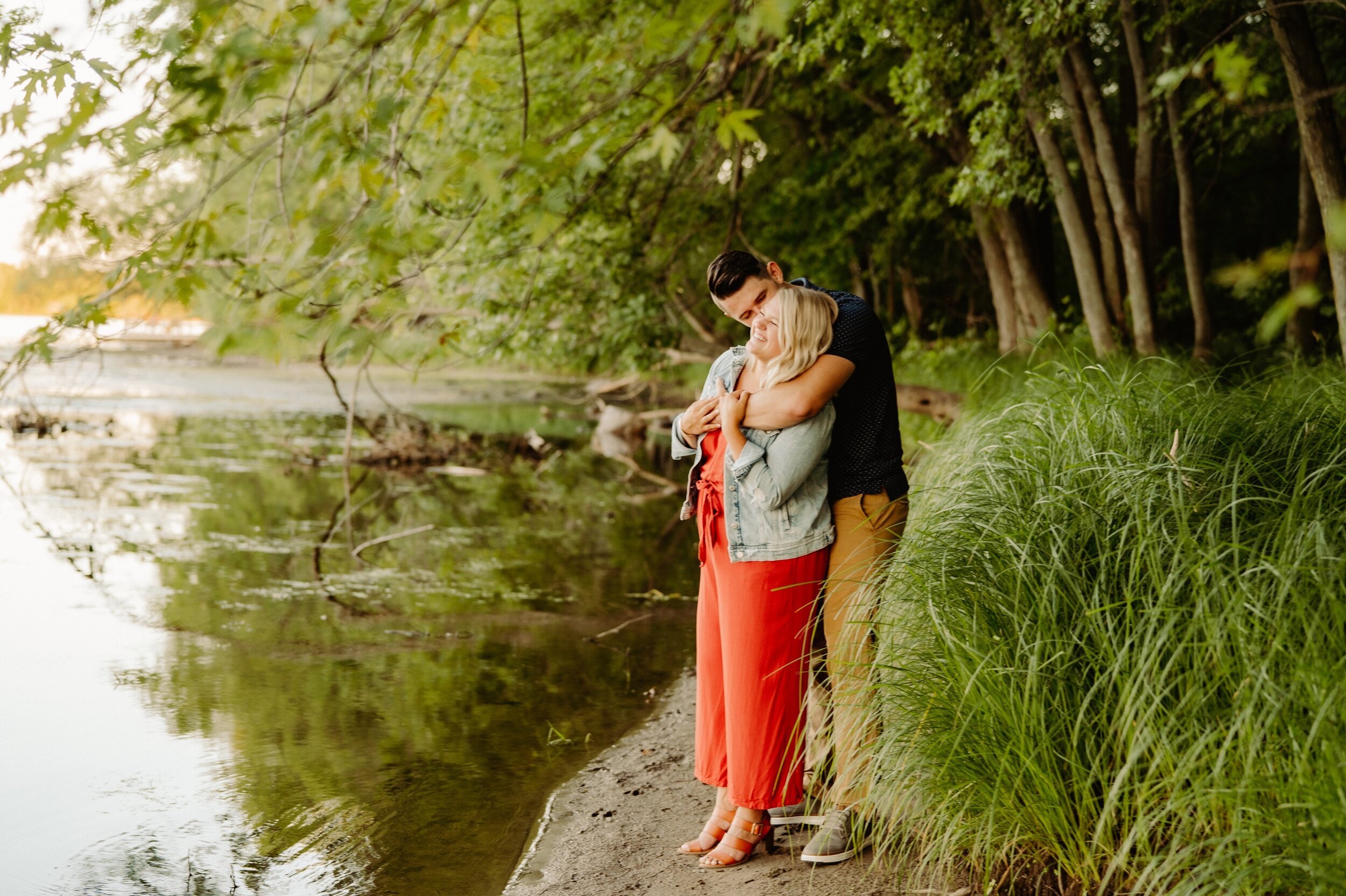 25_abby-cody-08510_july_minnesota_Summer_Engagement.jpg