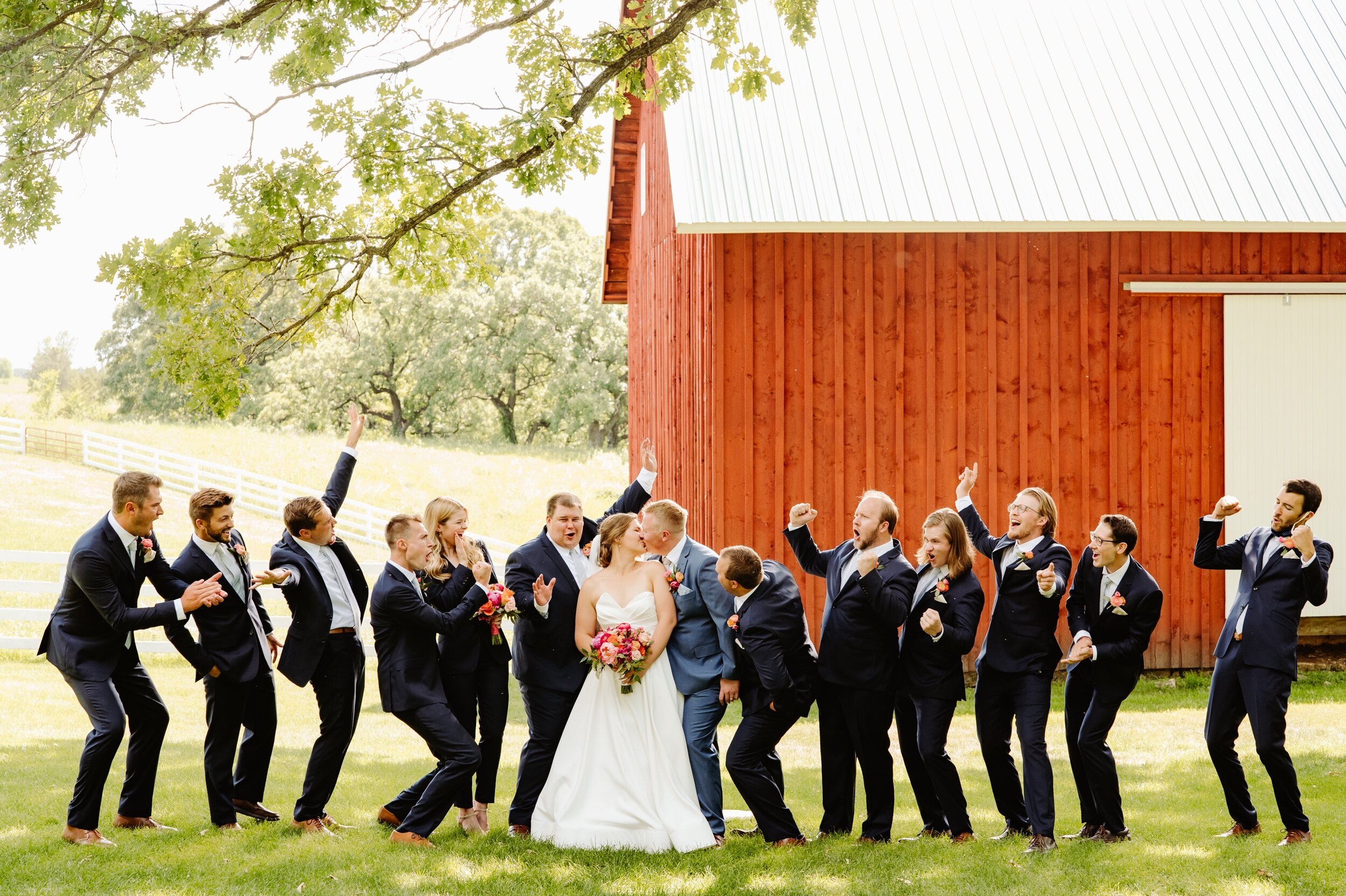 25_wasvick-03828_wedding_farm_june_Summer_minnesota_almquist_hastings.jpg