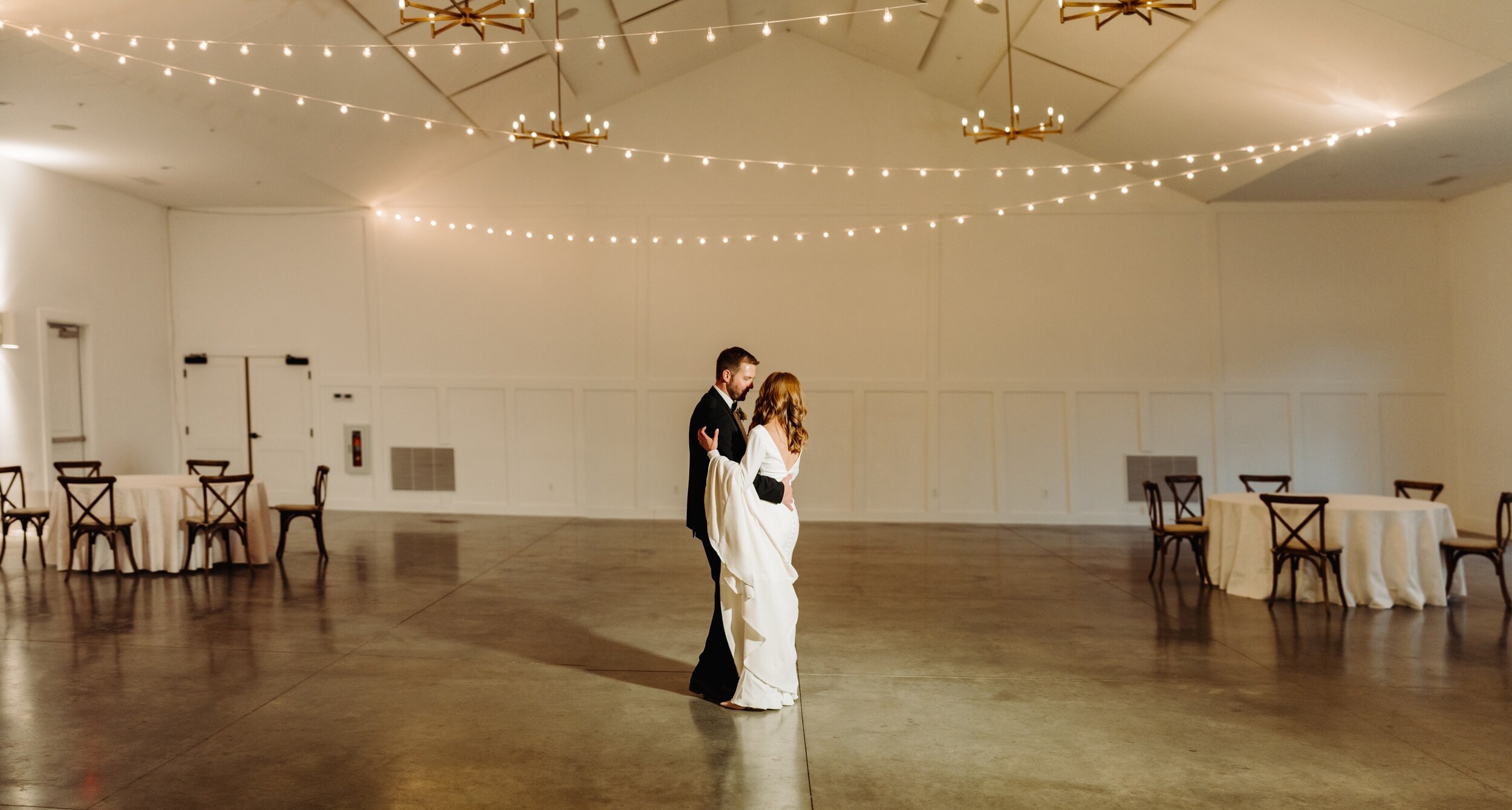 63_Hutton-House-November-wedding-minneosta-296_Hutton house November wedding in minnesota%0A.jpg