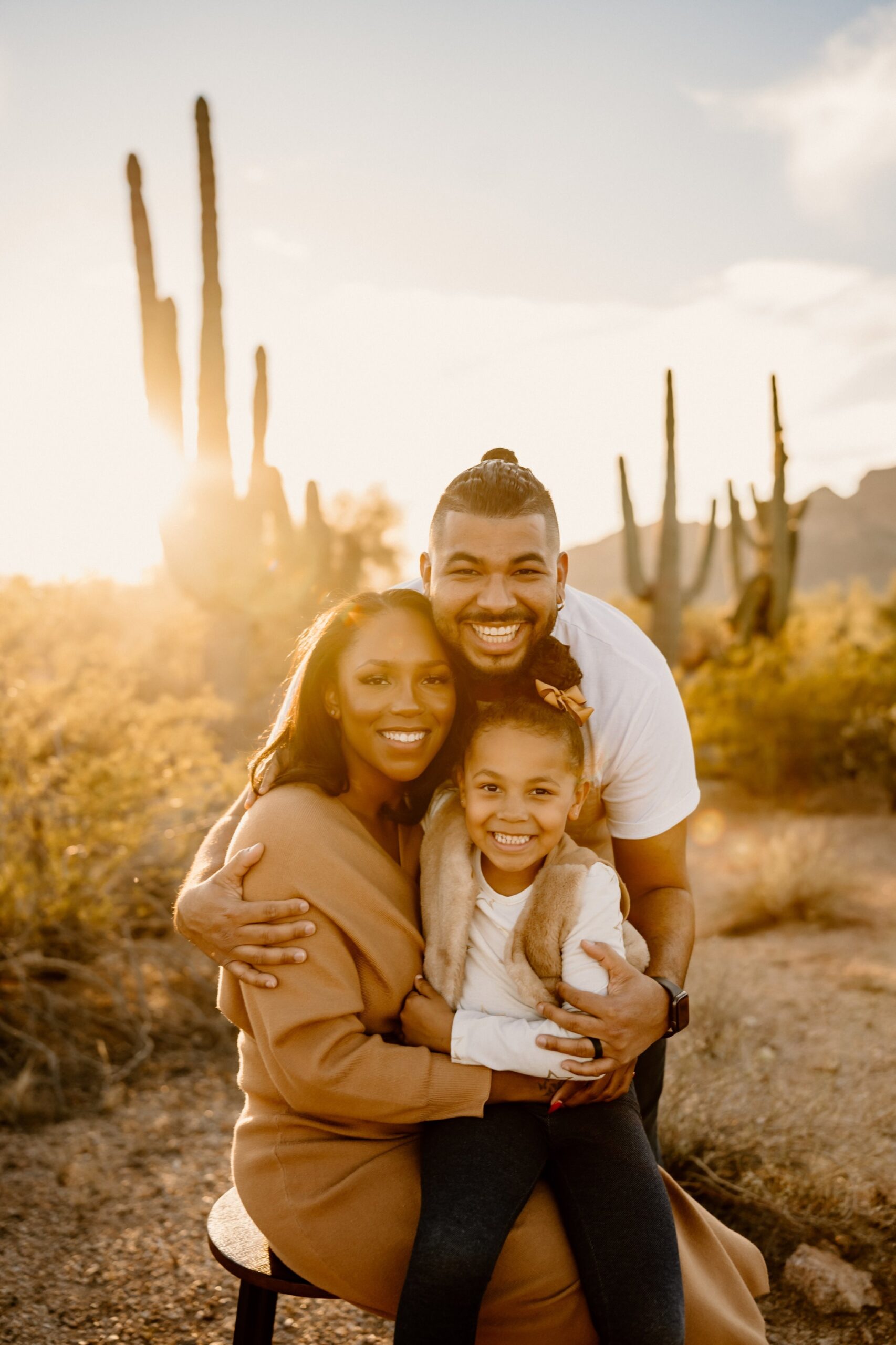 07_Phoenix family photographer taking photos at Phon D Sutton Park in Mesa, Arizona during sunset..jpg