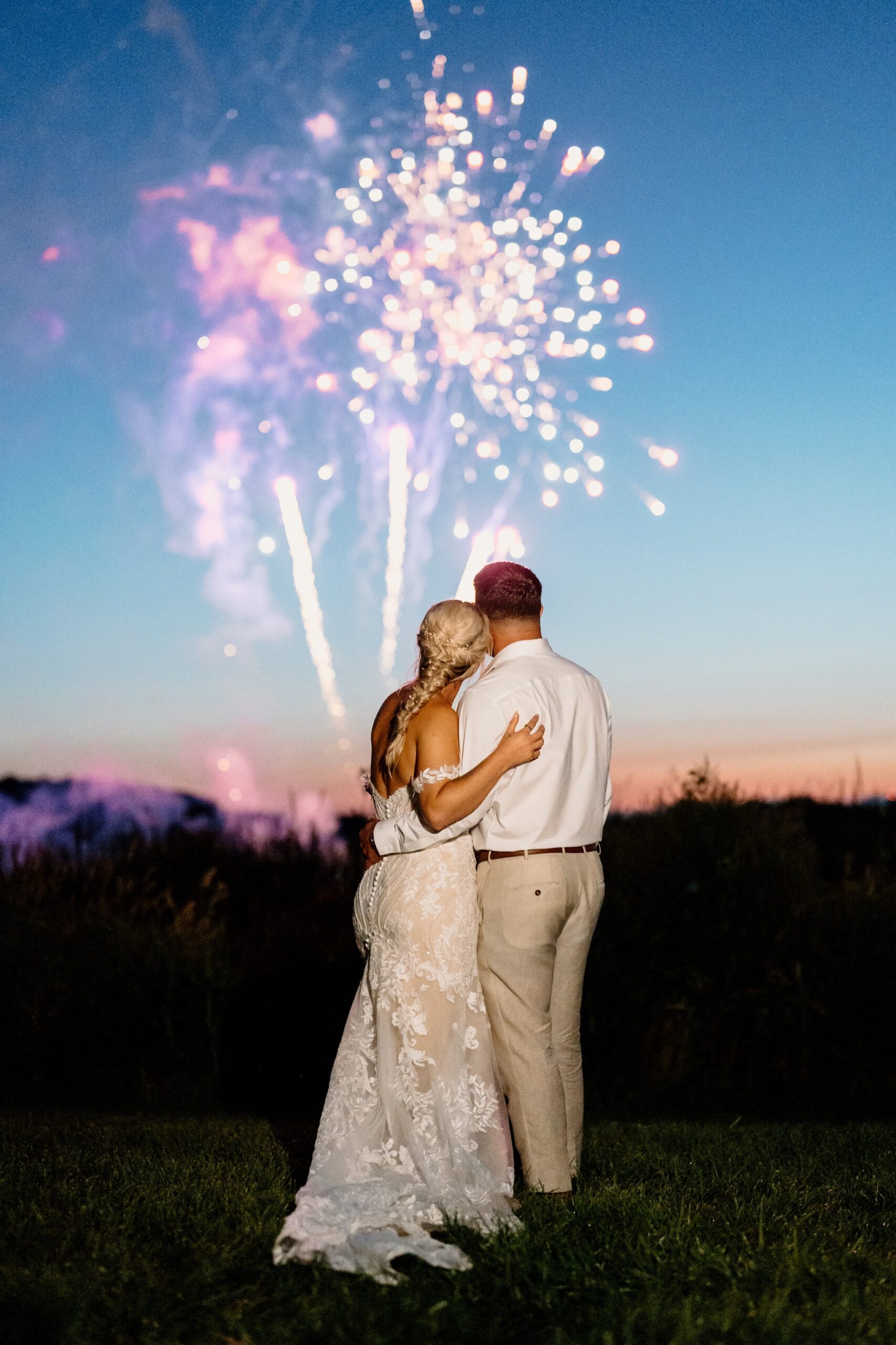 77_Backyard Wedding in Central Minnesota.jpg