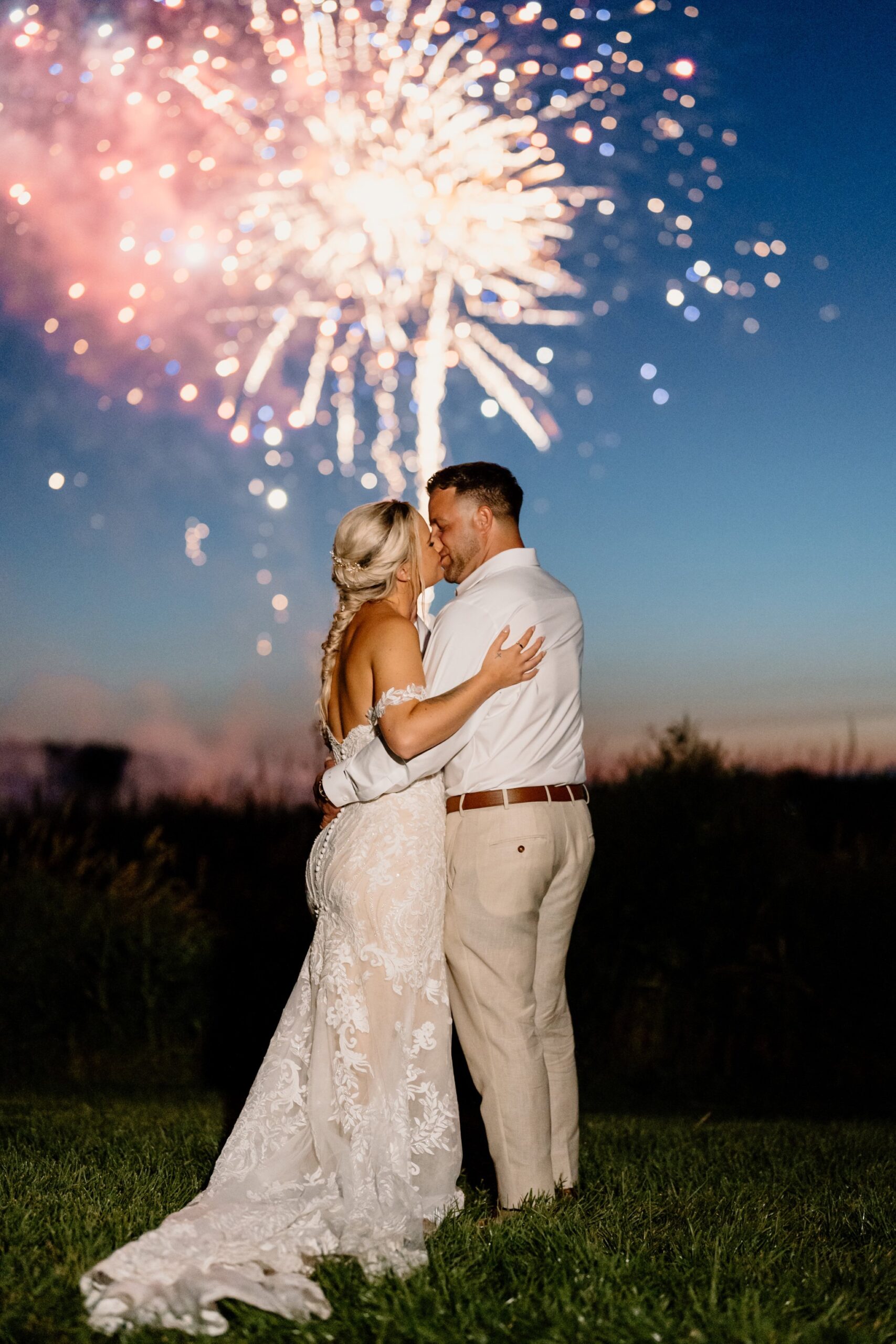 78_Backyard Wedding in Central Minnesota.jpg